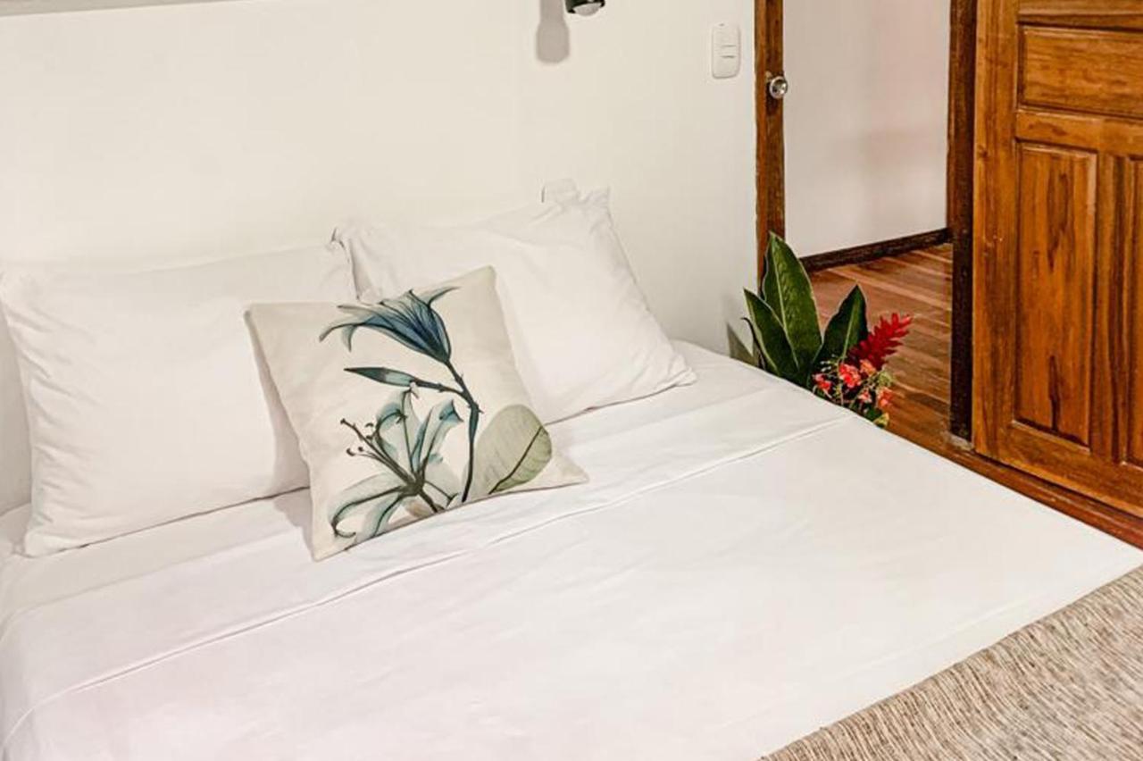 Cabinas Montesol Puerto Viejo de Talamanca Экстерьер фото