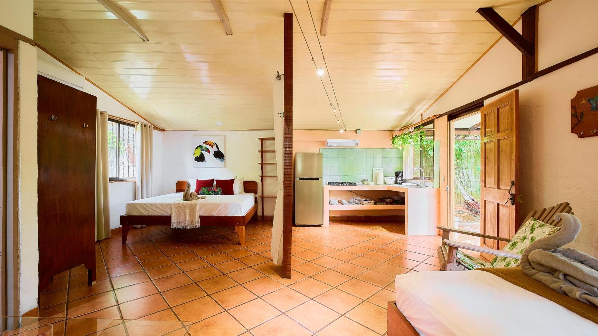 Cabinas Montesol Puerto Viejo de Talamanca Экстерьер фото