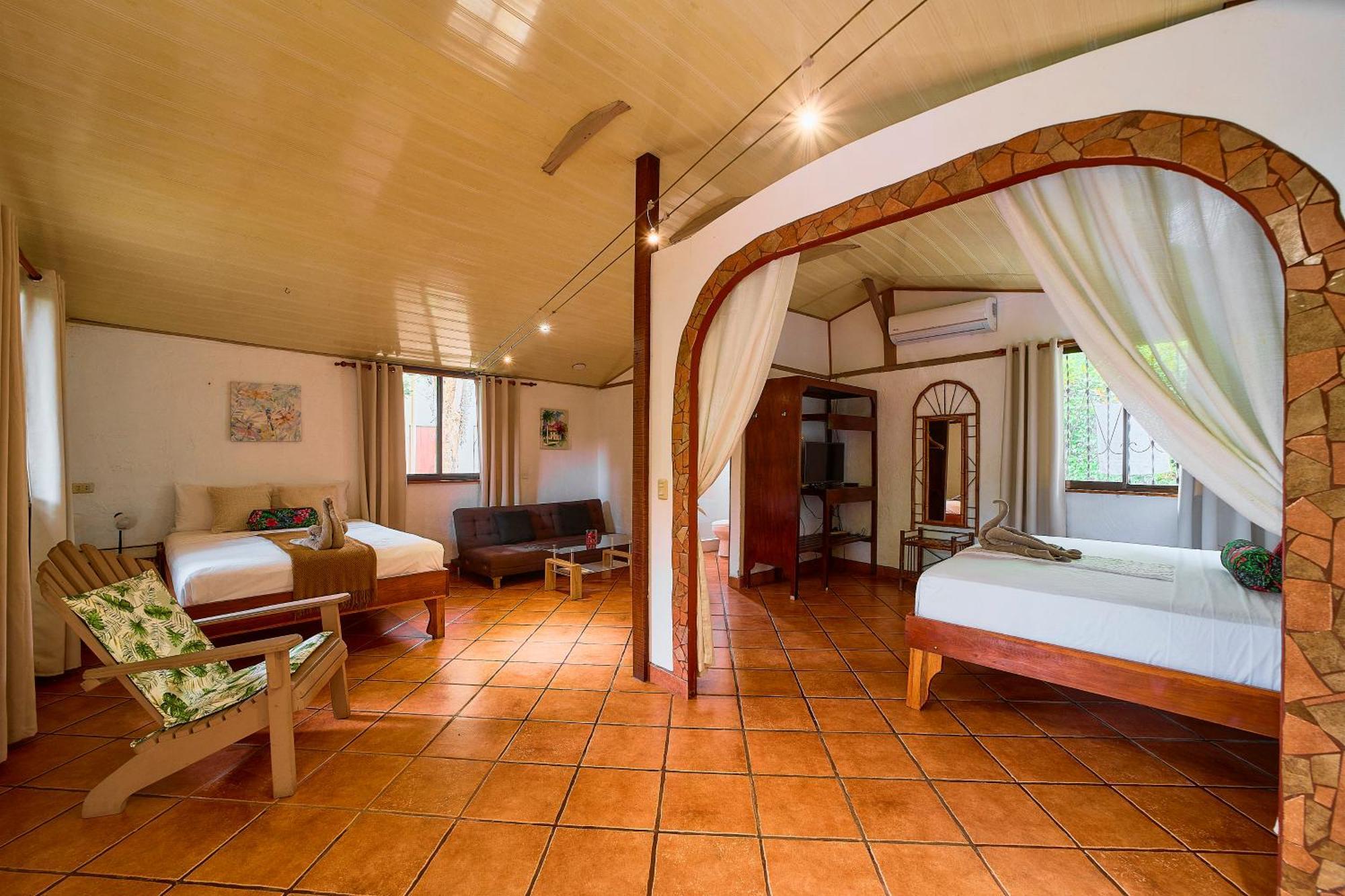 Cabinas Montesol Puerto Viejo de Talamanca Экстерьер фото