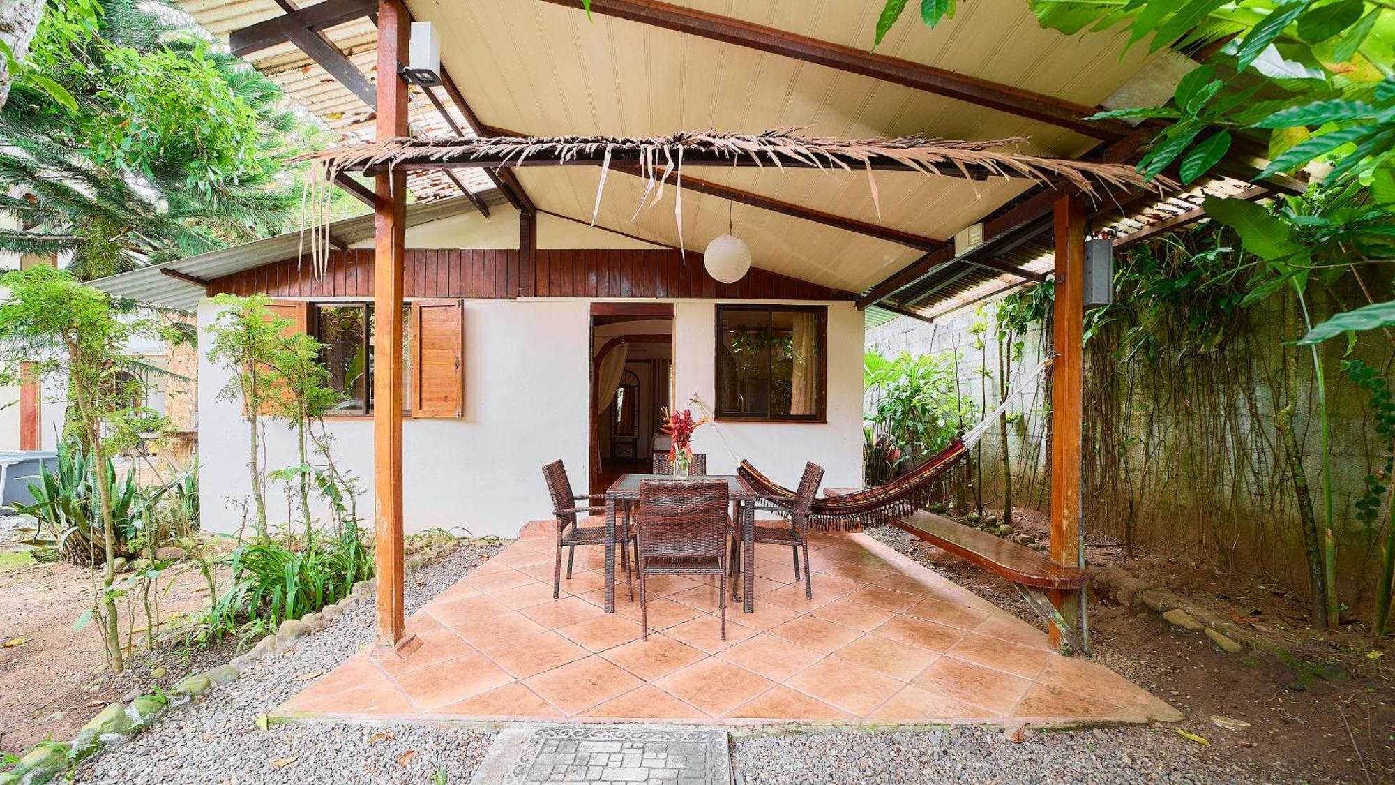 Cabinas Montesol Puerto Viejo de Talamanca Экстерьер фото