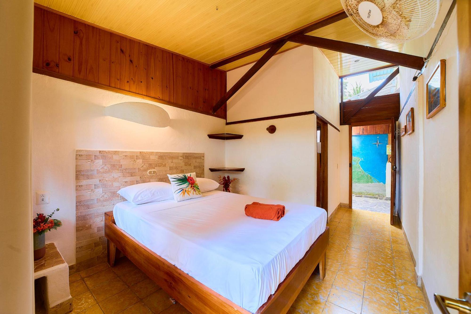 Cabinas Montesol Puerto Viejo de Talamanca Экстерьер фото