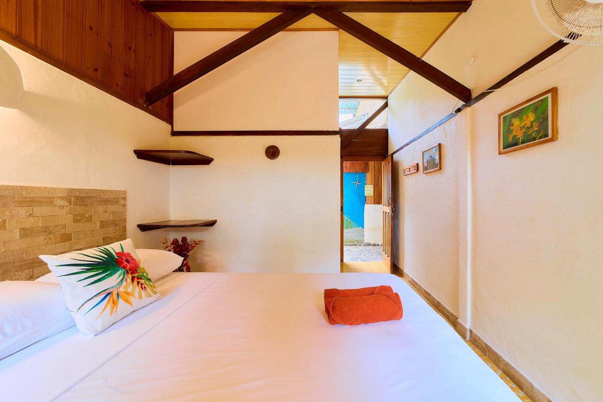 Cabinas Montesol Puerto Viejo de Talamanca Экстерьер фото