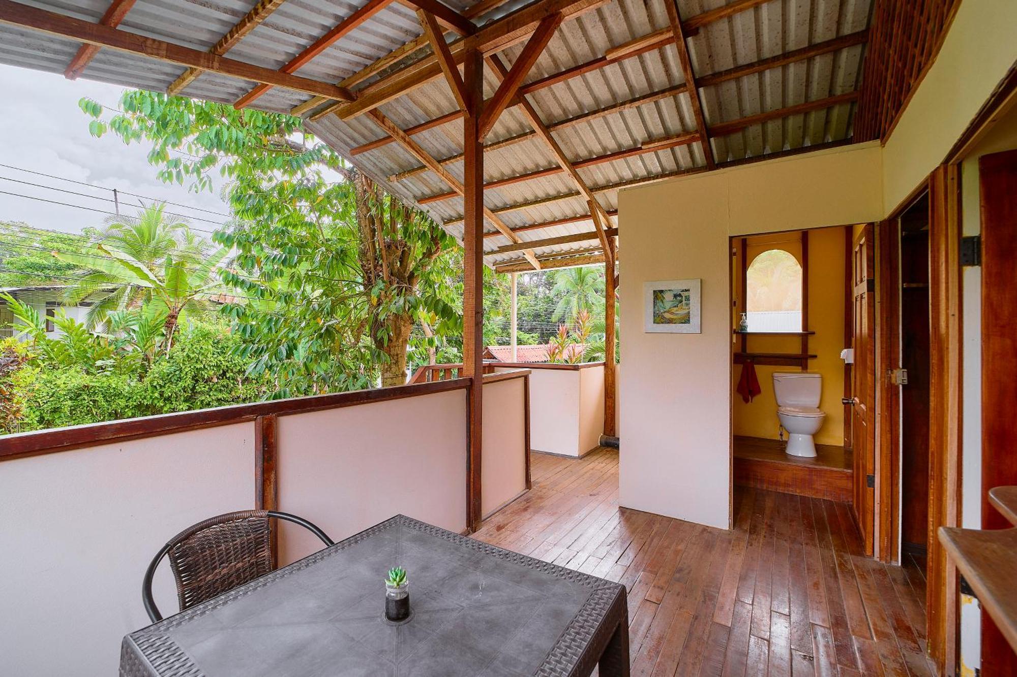 Cabinas Montesol Puerto Viejo de Talamanca Экстерьер фото