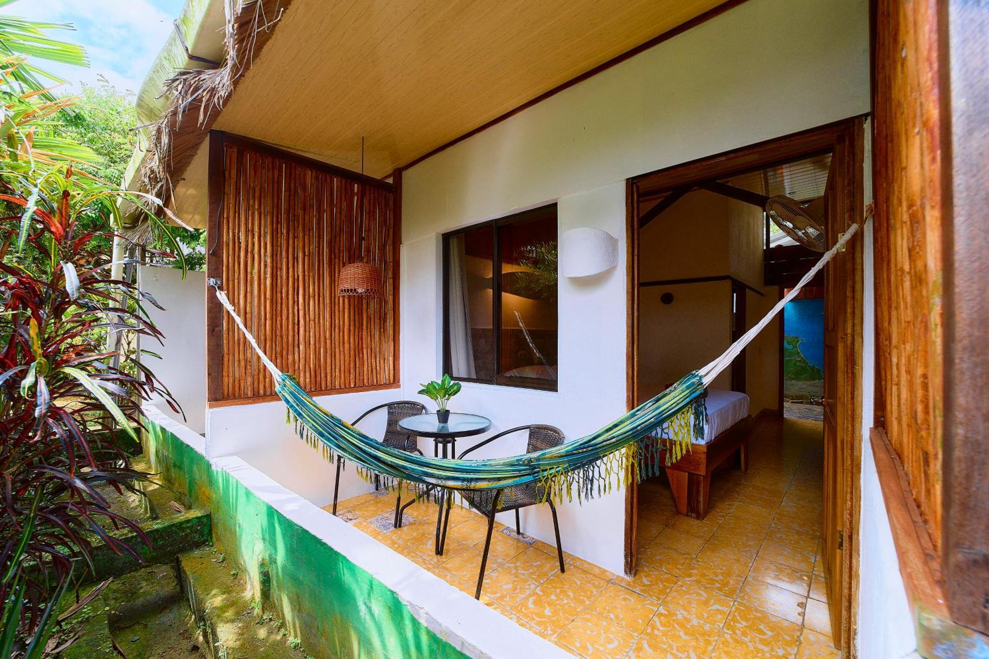 Cabinas Montesol Puerto Viejo de Talamanca Экстерьер фото